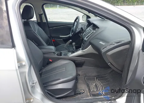 2014 Ford Focus Se from USA, damaged, VIN 1FADP3K2XEL298291